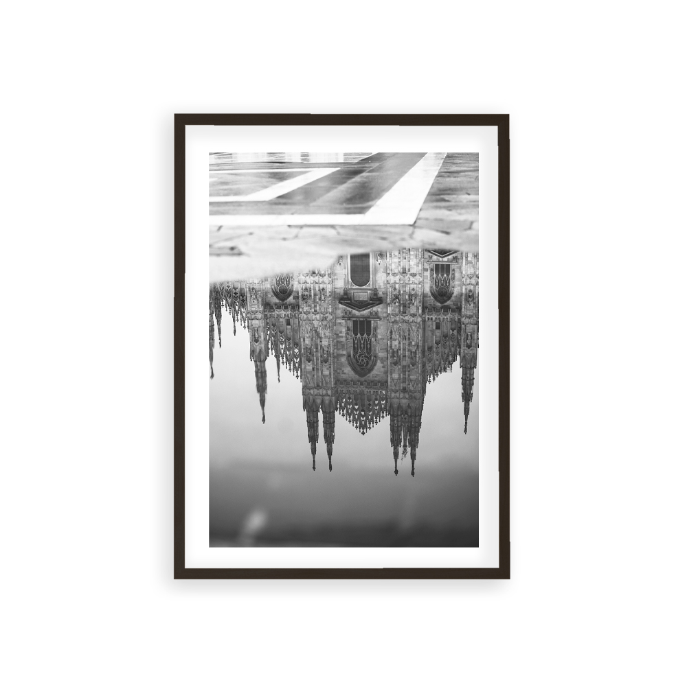 Plakat Milano Water Reflection z katedrą do góry nogami, odbicie wodne